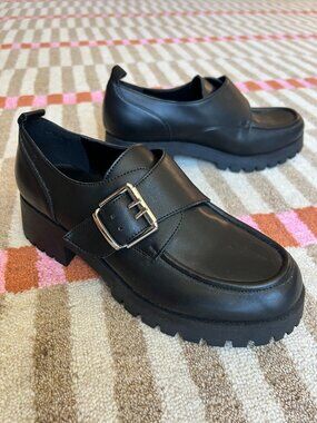 NWOT Black Marc Fisher Platform Loafers, size 8